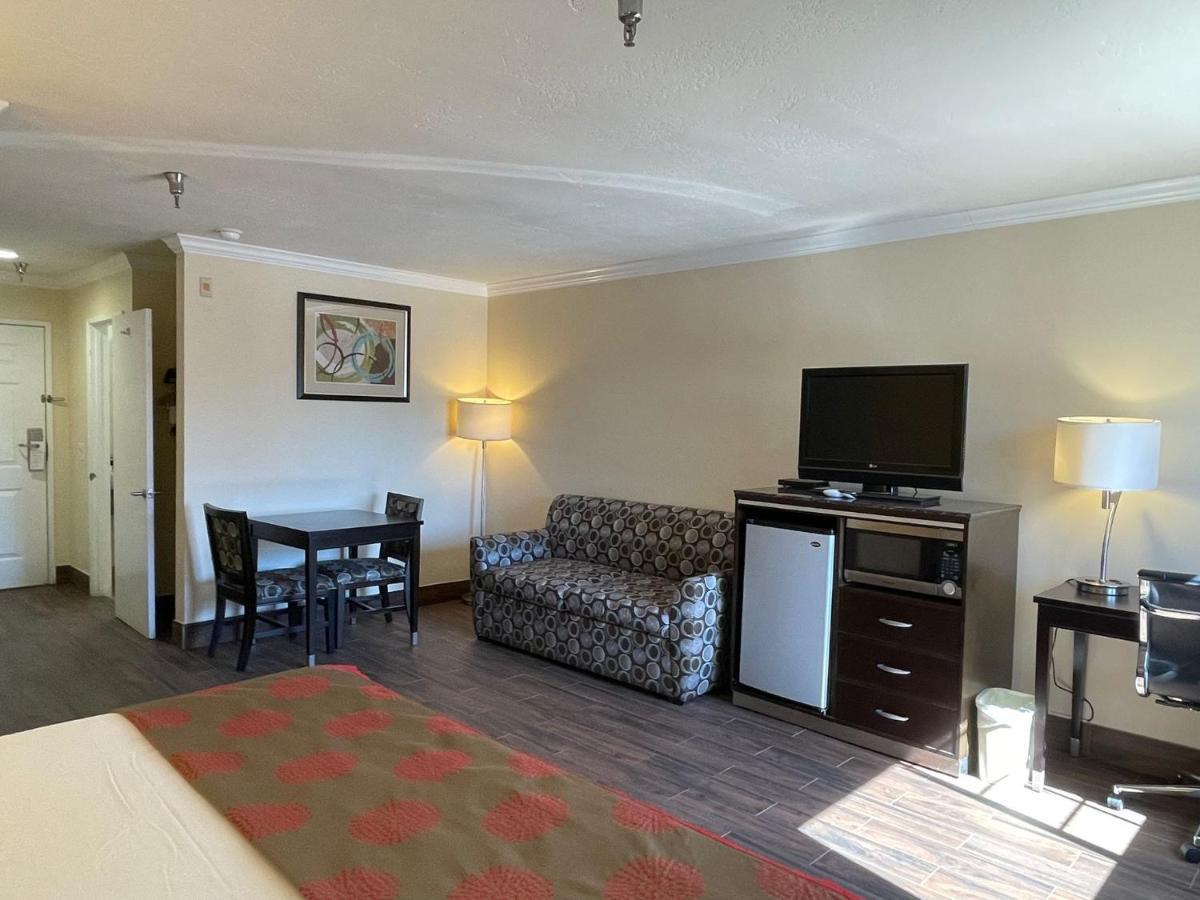 Ramada By Wyndham San Diego Poway Miramar Exterior foto